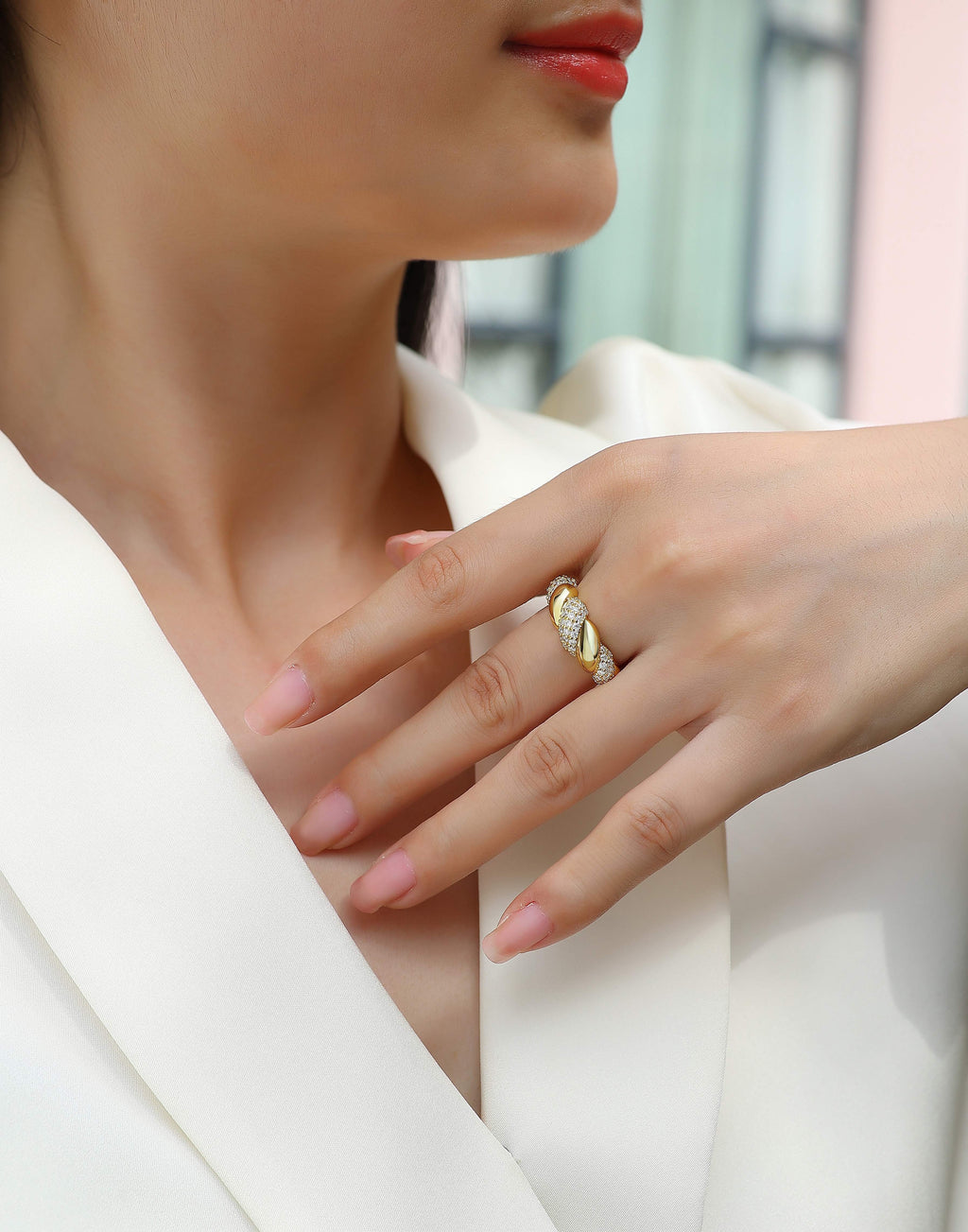 Lustra Moissanite Ring