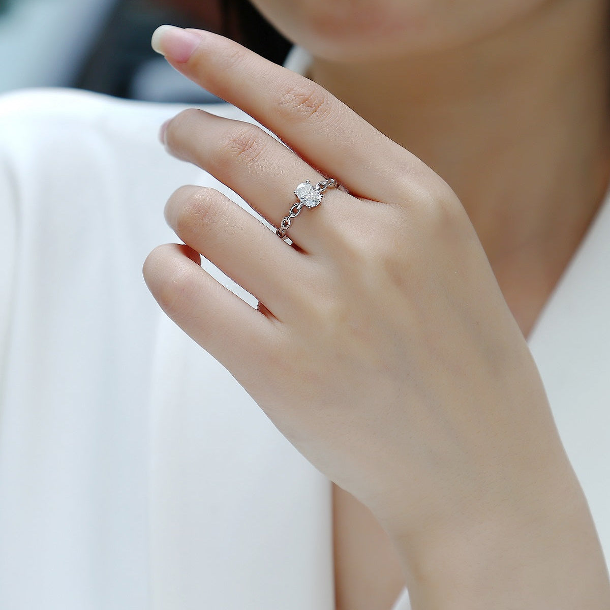 Vinregem Spark Oval Ring